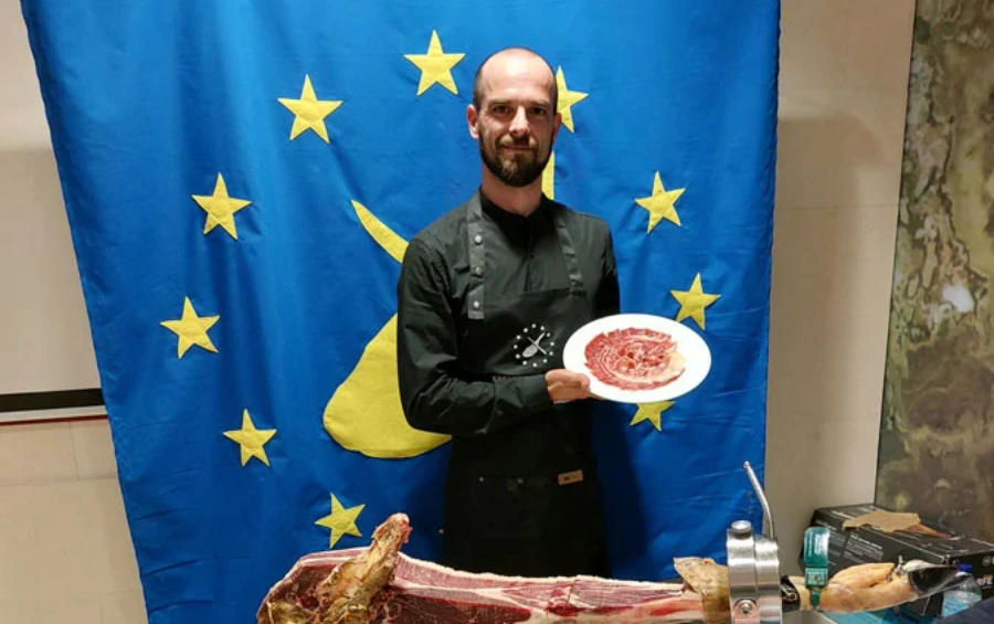 Alberto Bragagnolo- Cortador de Jamón en Italia
