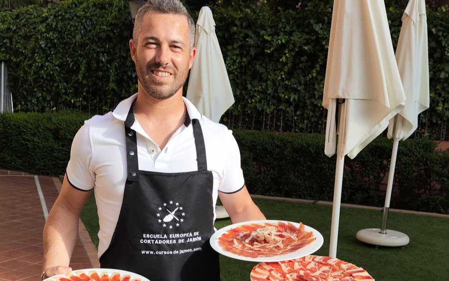 Lucas Gasco Martínez, Cortador de Jamón en Granada