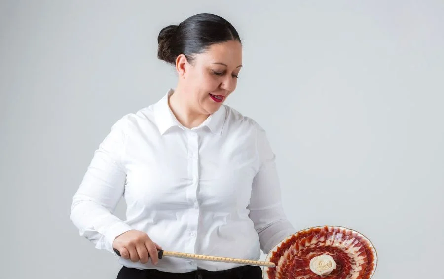 María Isabel Cobos Moreno, Cortadora de Jamón en Fuengirola (4)