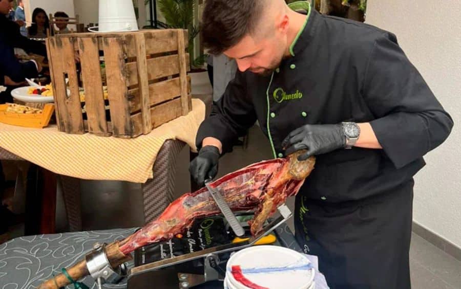 Miguel Puerto Beneyto, Cortador de Jamón en Ontinyent, Valencia
