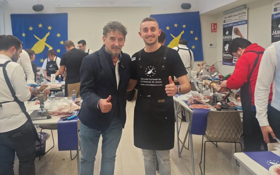 Roberto Félix Hernández, Cortador de Jamón en Madrid (4)