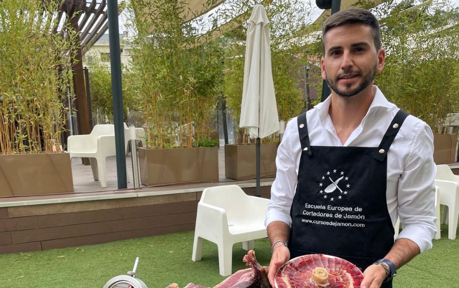 ose Manuel Villacañas - Cortador de Jamon en Toledo